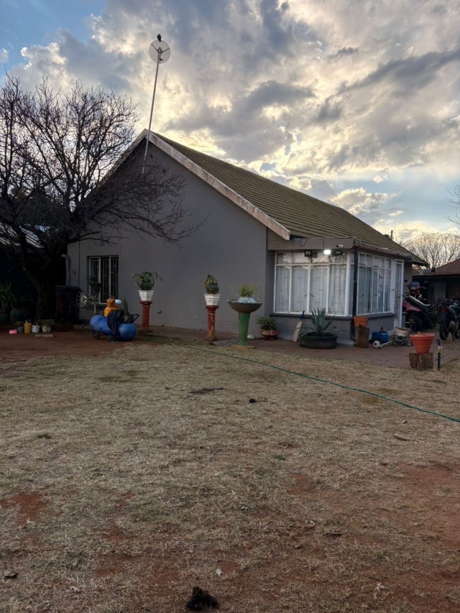 4 Bedroom Property for Sale in Stilfontein Ext 4 North West